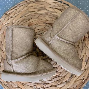 Toddler Glitter Uggs, EUC